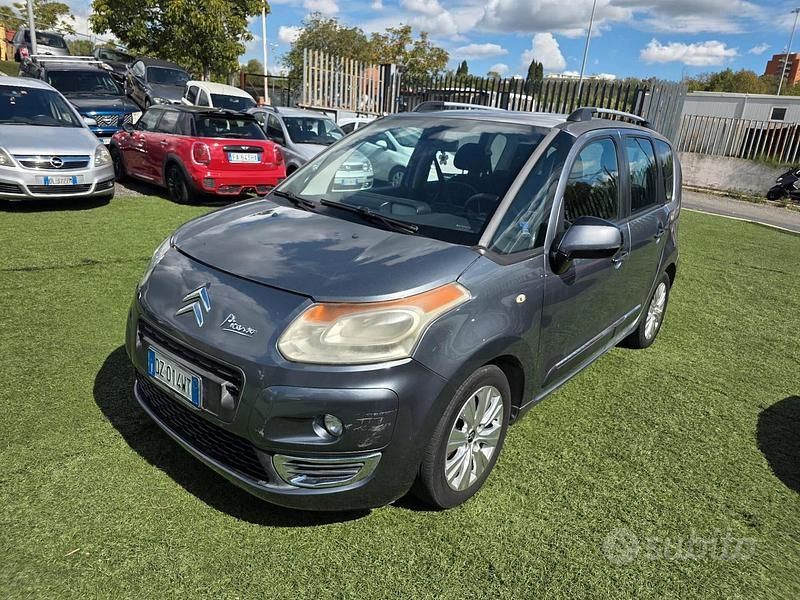 Grigio Usata 2009 Citroën C3 Picasso Monovolume | 2600 € (Buon prezzo) - Immagine 1/4
