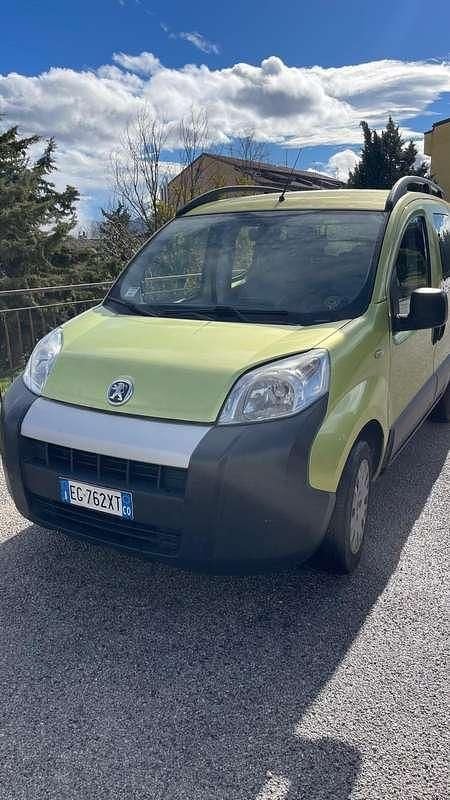 Usata Peugeot TePee Premium 75 CV (55 kW) 2011 Giallo Station wagon