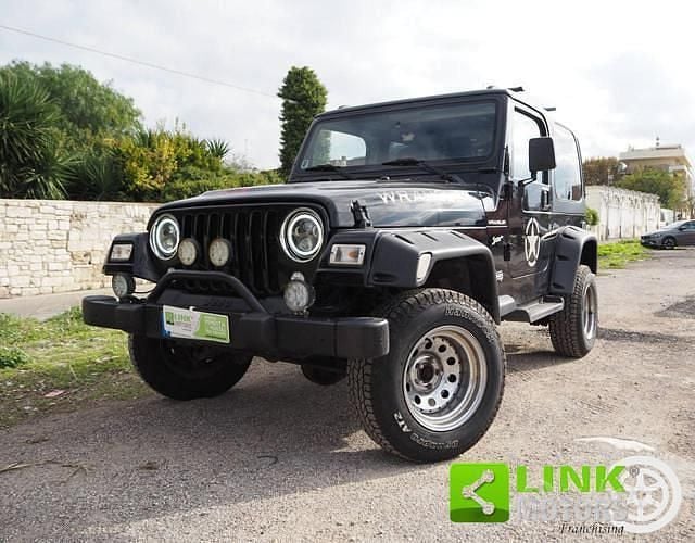 Nero Usata 2001 Jeep Wrangler Sport SUV | 14.500 € (Ottimo prezzo) - Immagine 1/4