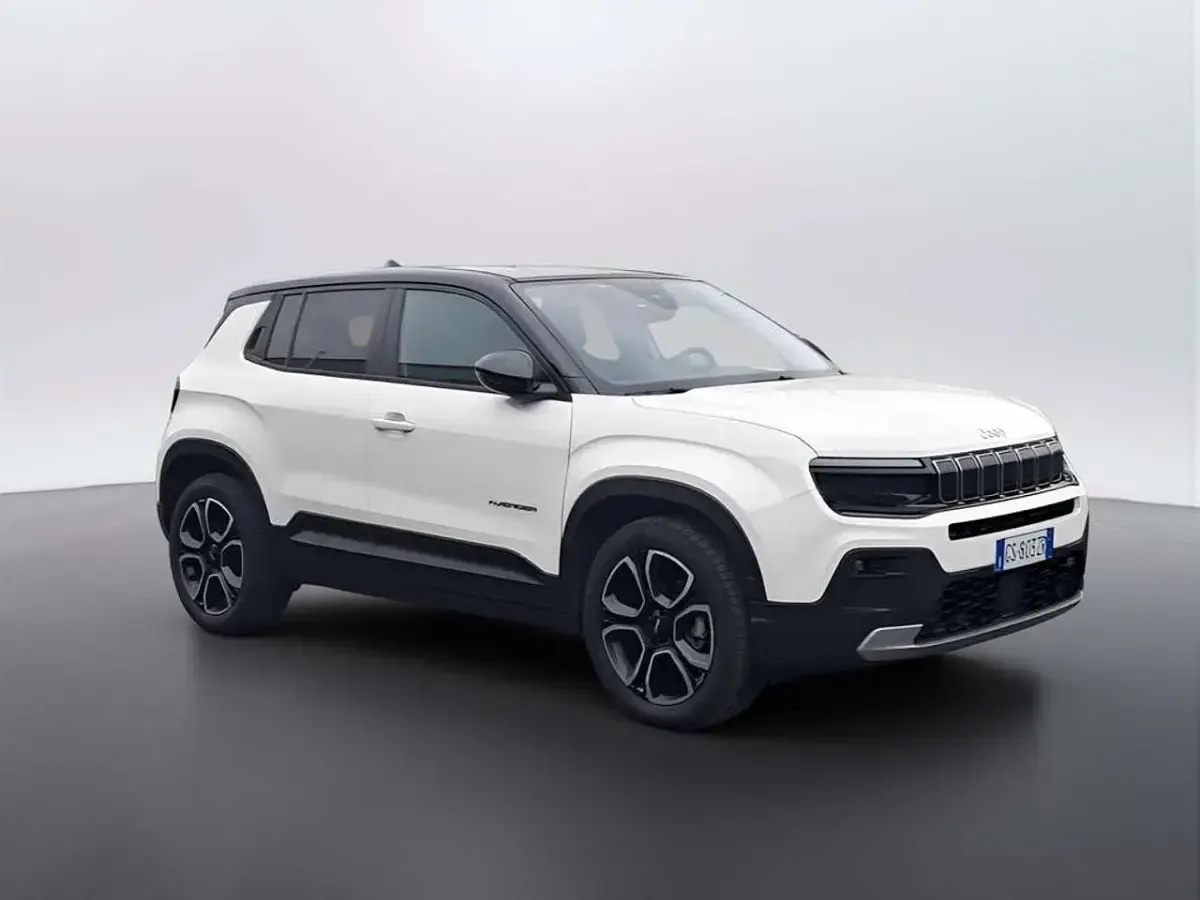 Usata Jeep Avenger Summit 101 CV (74 kW) 2024 Bianco SUV