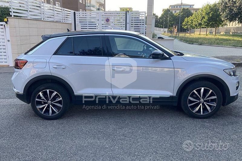 Usata VW T-Roc Advance 116 CV (85 kW) 2019 Grigio SUV