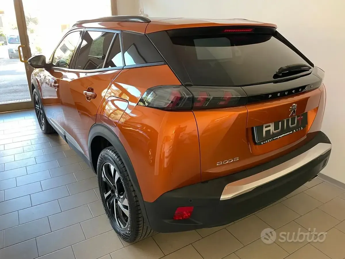 Brugt Peugeot 2008 Allure 110 HK (80 kW) 2022 Orange SUV