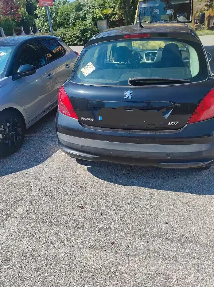 Usata Peugeot 207 73 CV (53 kW) 2008 Nero Berlina