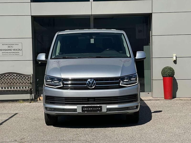 Usata VW Caravelle 204 CV (150 kW) 2016 Argento Furgone