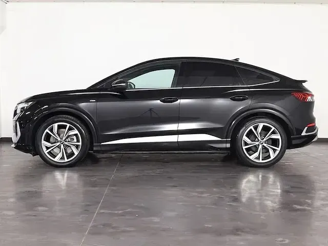 Usata Audi Q4 Sportback e-tron S-Line 150 kW (204 CV) 2022 Nero mito SUV