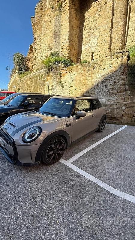 Usata Mini Cooper S 178 CV (130 kW) 2023 Utilitaria