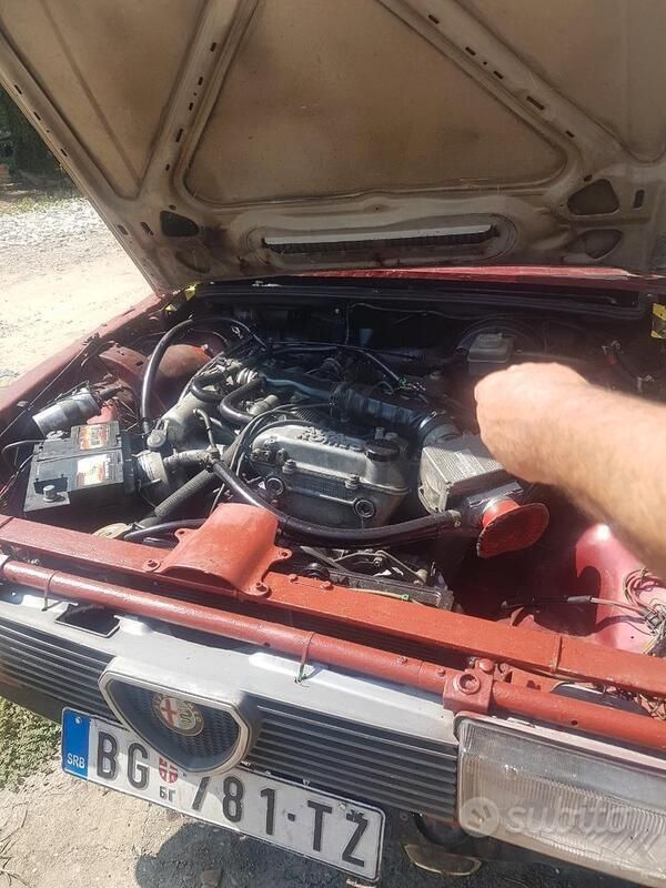 Usata Alfa Romeo Giulietta 122 CV (89 kW) 1980 Rosso Utilitaria