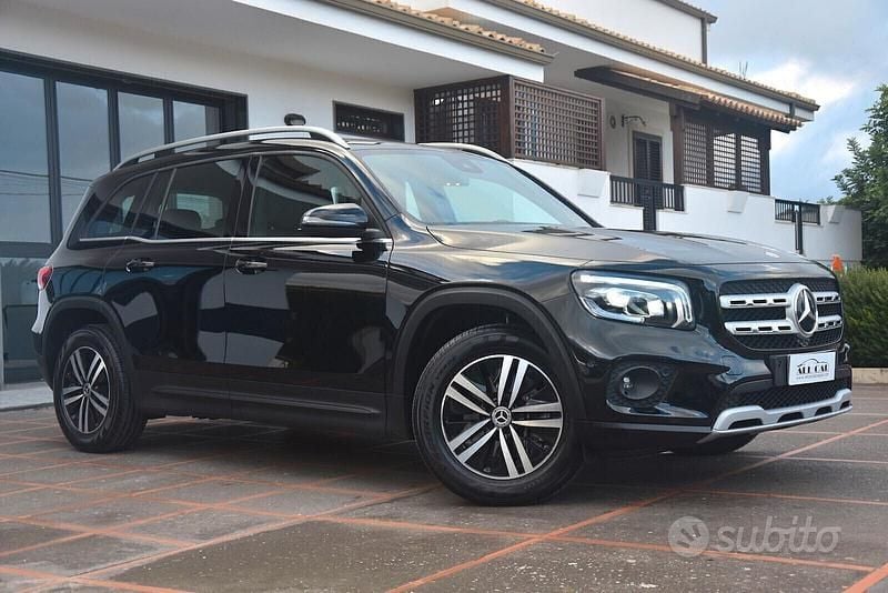 Usata Mercedes GLB200 Business 150 CV (110 kW) 2021 Nero SUV