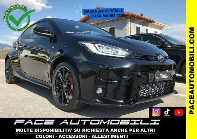 Nero metallizzato Usata 2024 Toyota Yaris Due volumi | 36.800 € (Ottimo prezzo) - Immagine 1/3
