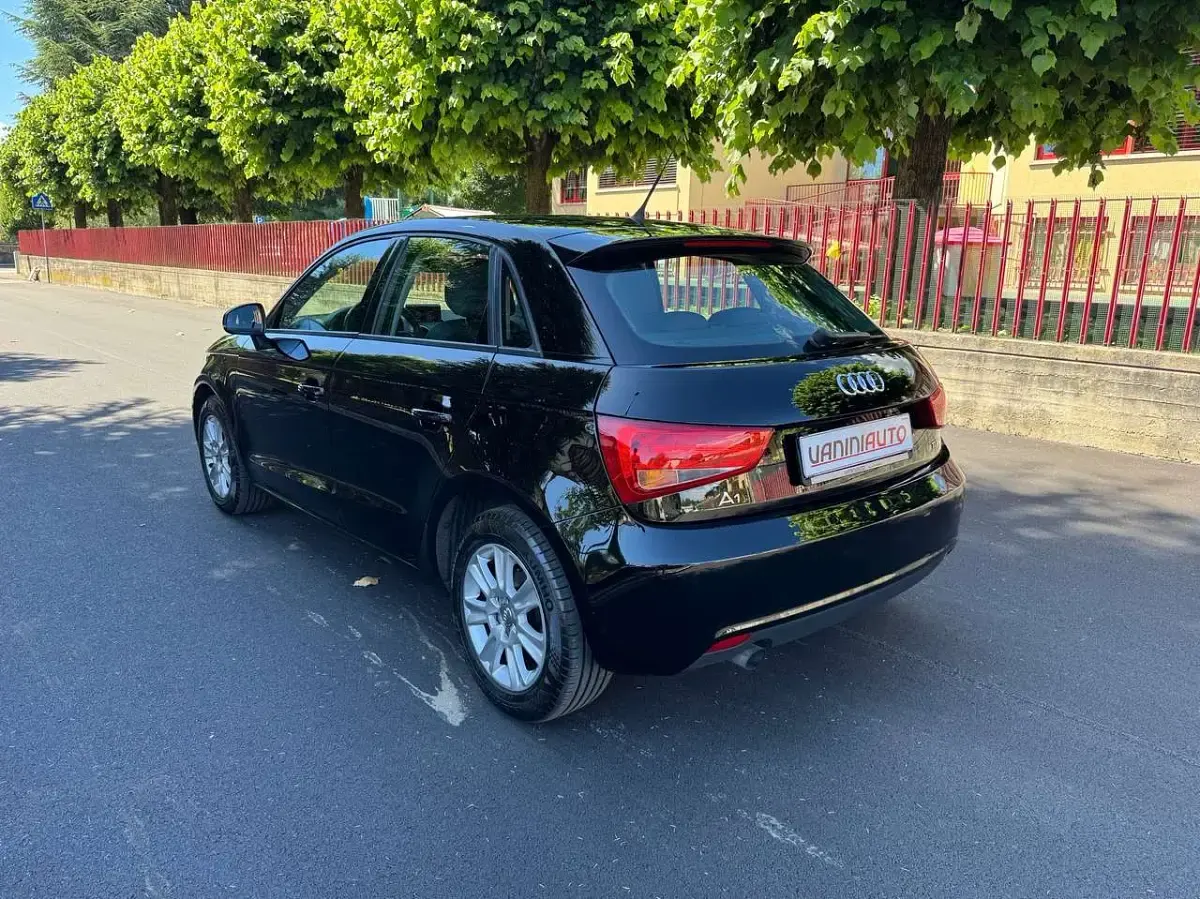 Usata Audi A1 Sportback Ambition 90 CV (66 kW) 2013 Nero Utilitaria