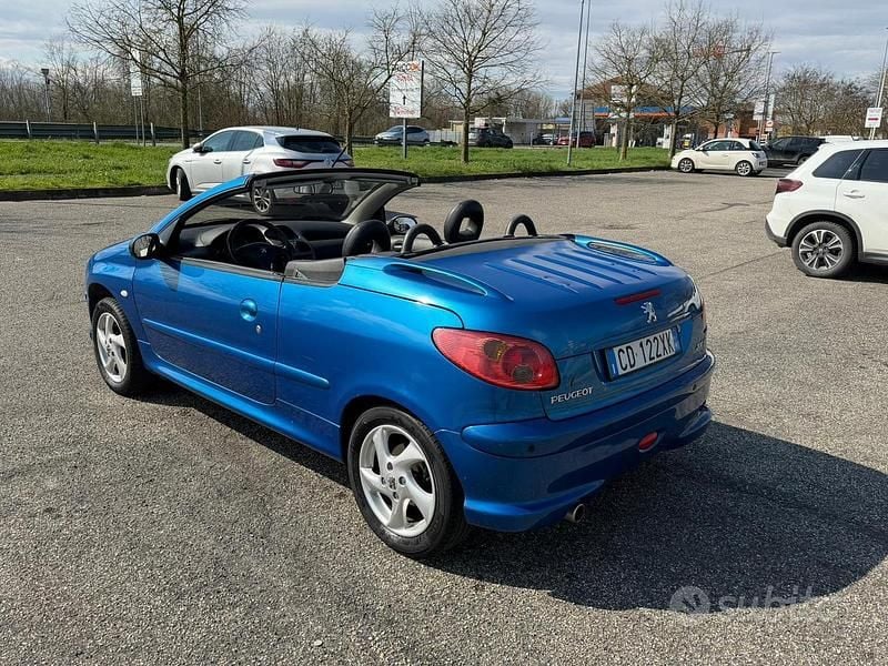 Usata Peugeot 206 2003 Blu Cabrio