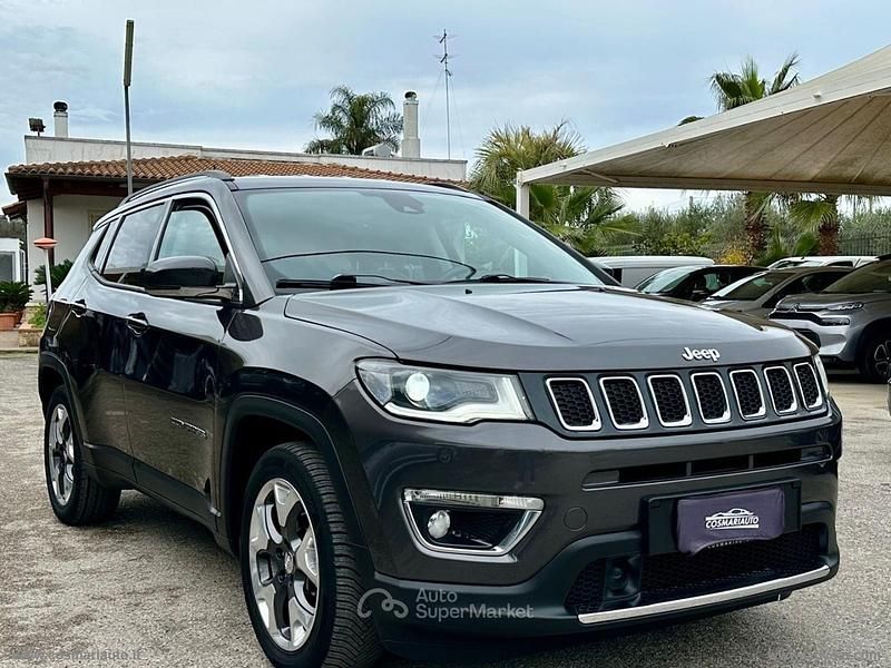 Grigio Usata 2017 Jeep Compass Limited SUV | 13.900 € (Molto cara) - Immagine 1/4