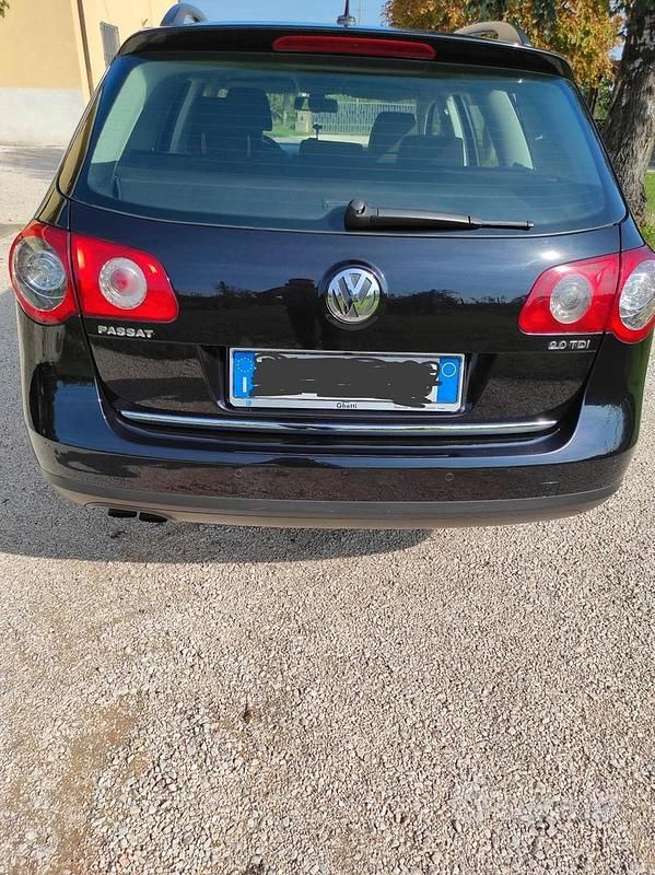 Usata VW Passat Comfortline 140 CV (102 kW) 2006 Nero Station wagon