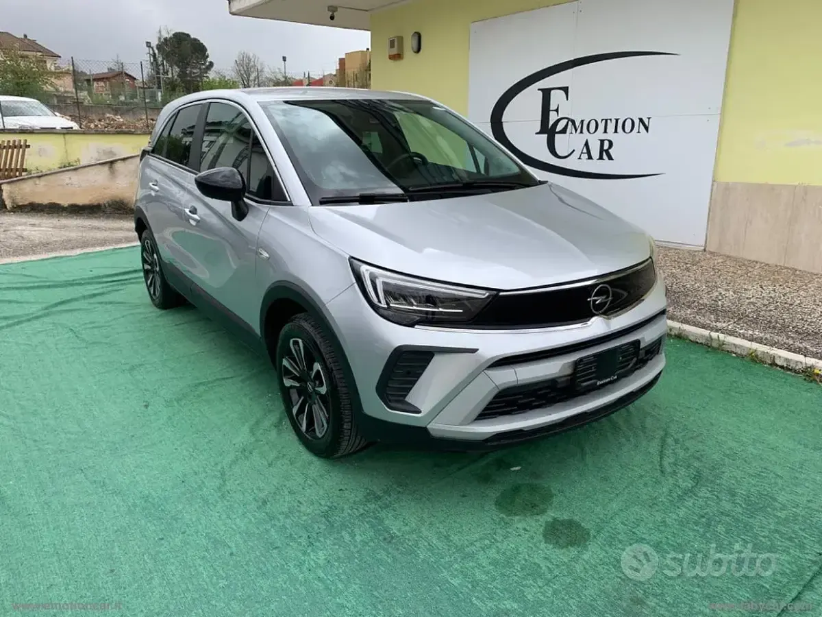 Usata Opel Crossland Elegance 110 CV (80 kW) 2023 SUV