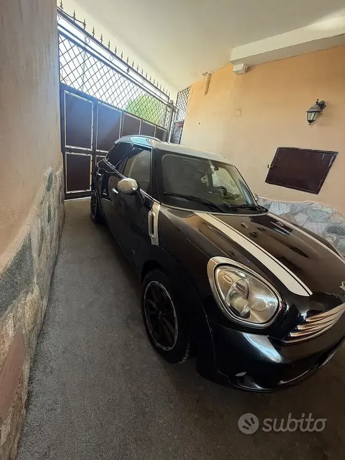 Usata Mini Countryman 111 CV (81 kW) 2011 Nero SUV