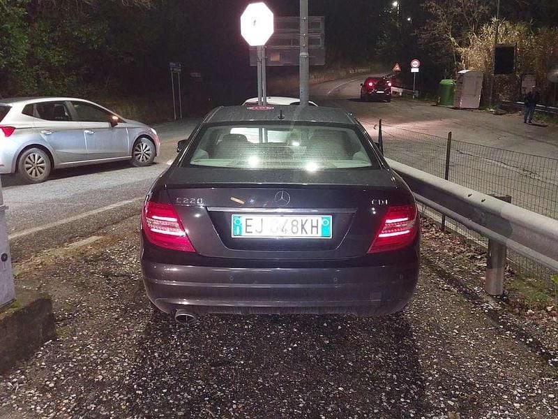 Usata Mercedes C220 Avantgarde 170 CV (125 kW) 2011 Nero Coupé