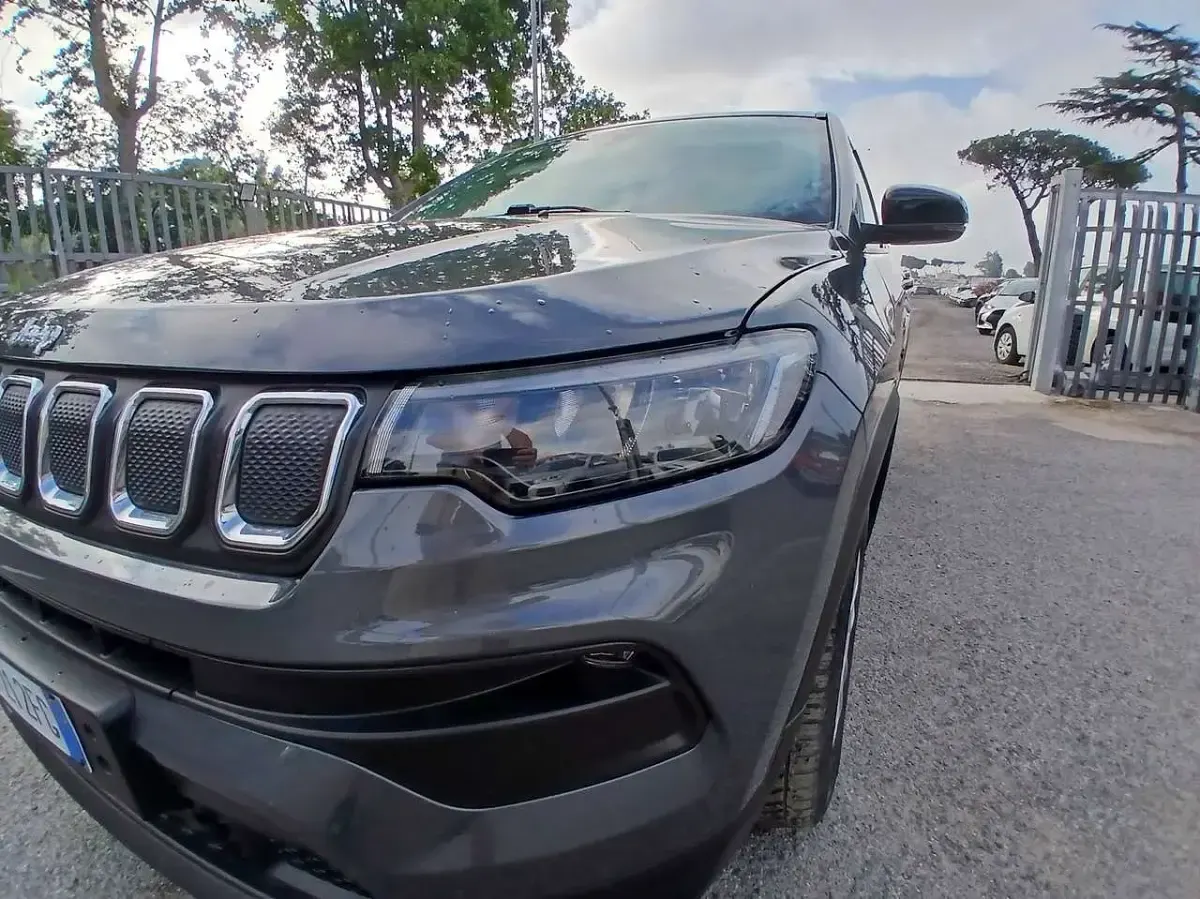 Usata Jeep Compass 131 CV (96 kW) 2022 Grigio SUV
