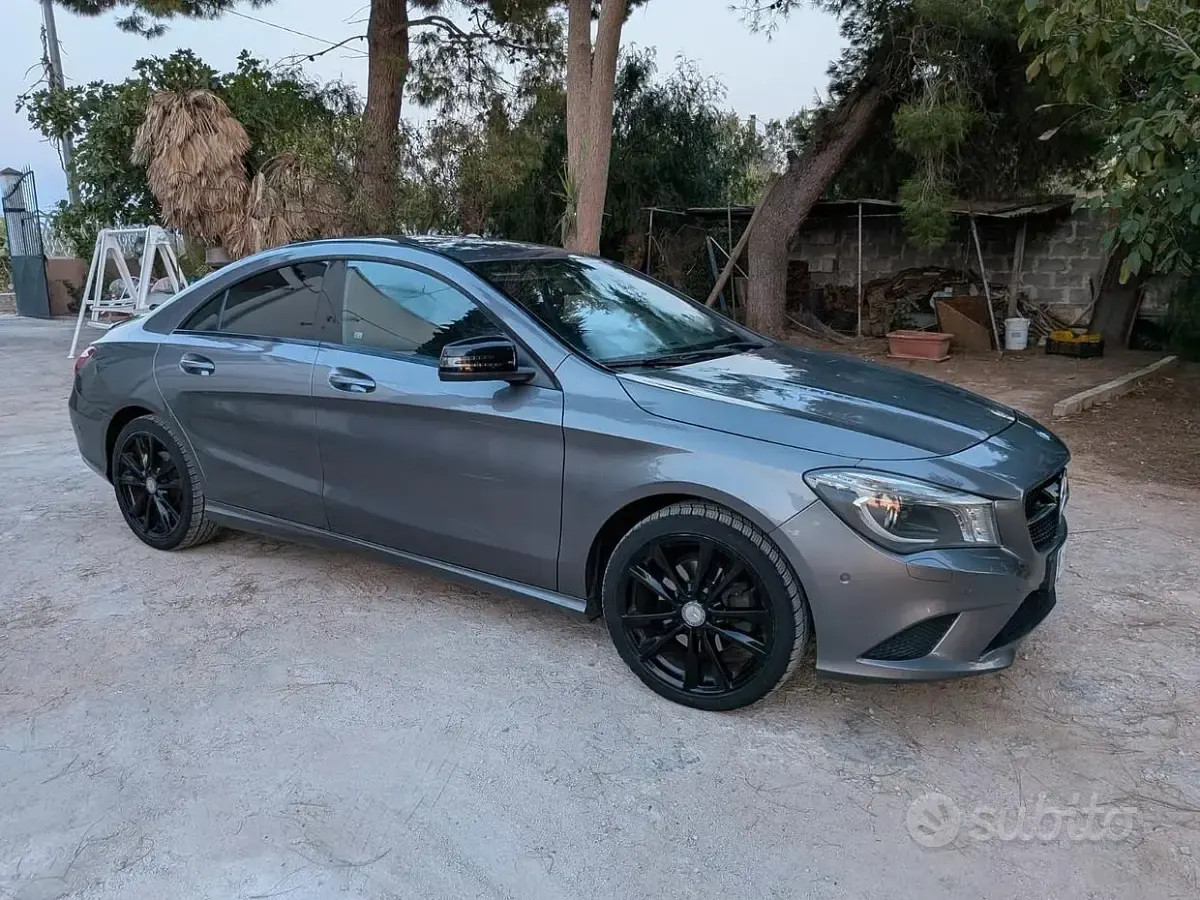 Usata Mercedes CLA200 AMG Edition 1 136 CV (100 kW) 2016 Grigio Coupé