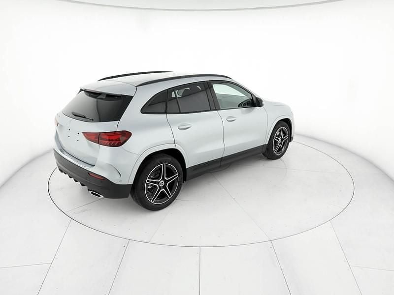 Nuova Mercedes GLA200 AMG line 150 CV (110 kW) 2026 Argento SUV