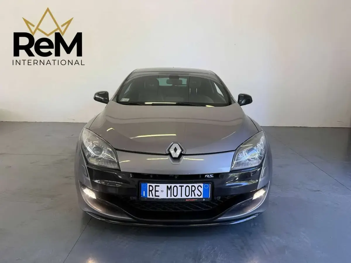 Usata Renault Mégane Coupé R.S. 300 CV (220 kW) 2010 Argento Coupé