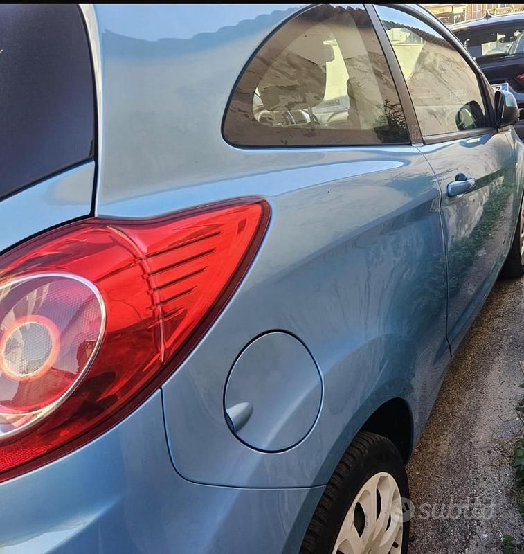 Usata Ford Ka 69 CV (50 kW) 2009 Blu Utilitaria