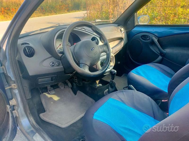 Usata Ford Ka 69 CV (50 kW) 2006 Blu Utilitaria
