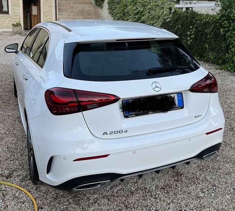 Begagnad Mercedes A200 Advanced Plus 150 HK (110 kW) 2023 Sedan