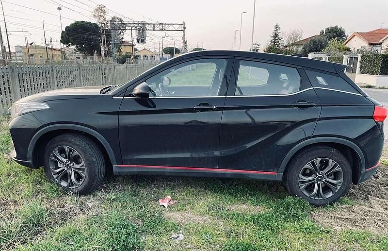 Usata DFSK Glory 580 106 CV (77 kW) 2025 Nero SUV