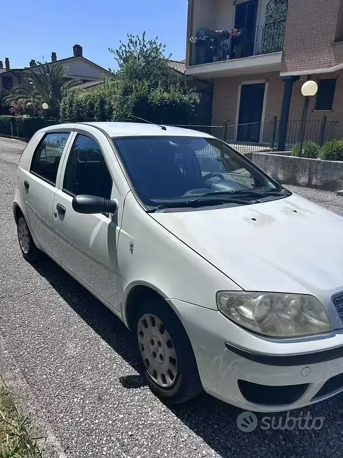 Usata Fiat Punto 60 CV (44 kW) 2008 Bianco Utilitaria