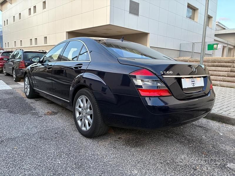 Usata Mercedes S500 387 CV (284 kW) 2006 Blu Berlina