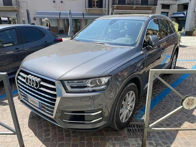 Grigio Usata 2019 Audi Q7 Ambiente SUV | 38.900 € (Super prezzo) - Immagine 1/4