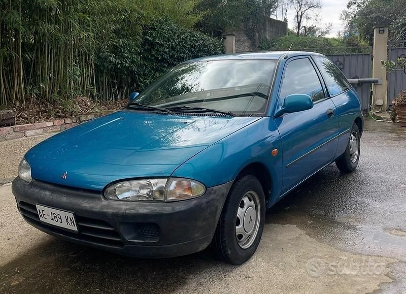 Usata Mitsubishi Colt 1996 Blu Utilitaria