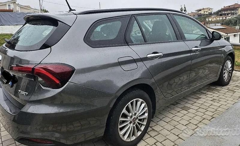 Usata Fiat Tipo 95 CV (69 kW) 2021 Grigio Station wagon