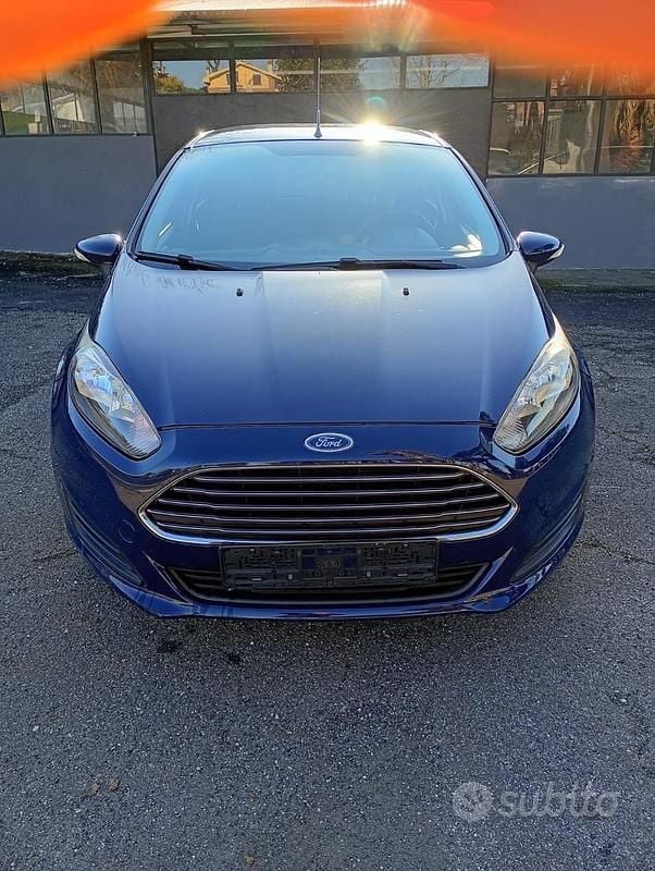 Occasion Ford Fiesta 75 ch (55 kW) 2015 Bleue Berline