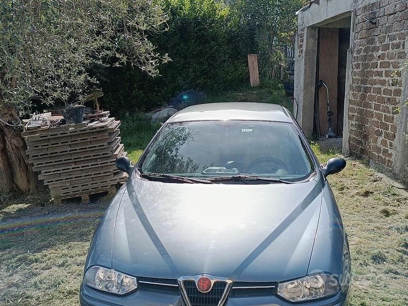 Usata Alfa Romeo 156 140 CV (102 kW) 2003 Grigio Berlina