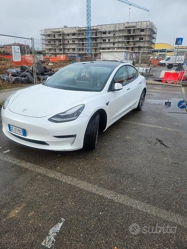 Usata Tesla Model 3 235 kW (320 CV) 2020 Bianco Berlina
