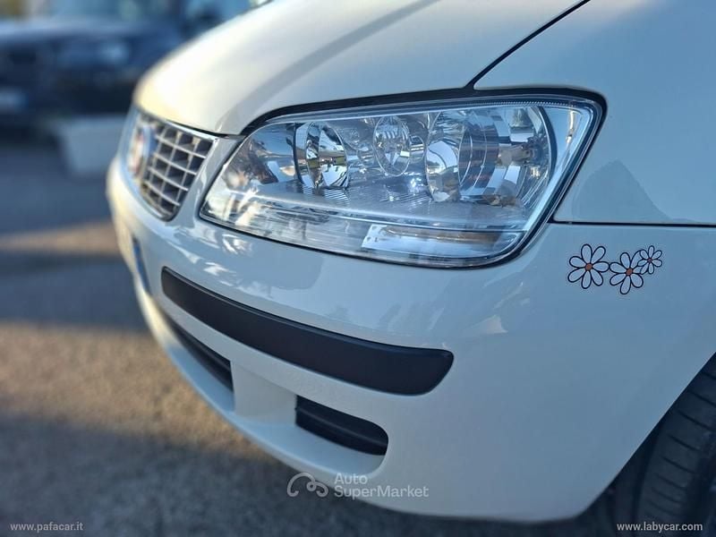 Usata Fiat Idea Active 95 CV (69 kW) 2012 Bianco Monovolume