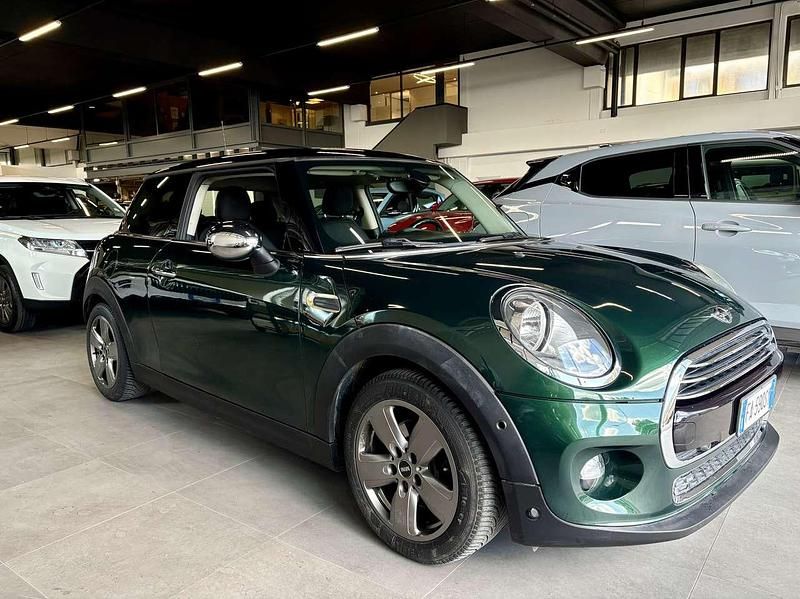 Usata Mini Cooper D 116 CV (85 kW) 2015 Verde Utilitaria