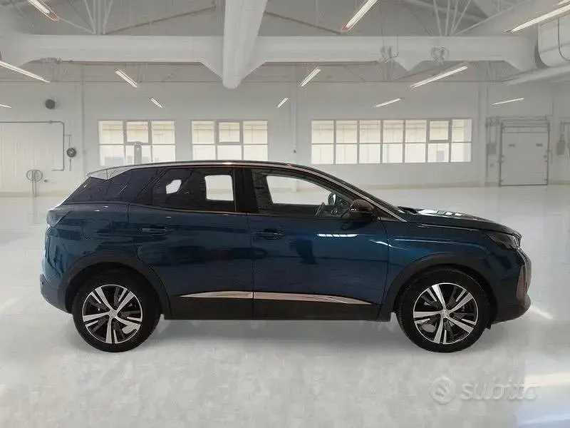 Usata Peugeot 3008 Allure 130 CV (95 kW) 2022 Bluazzurro SUV