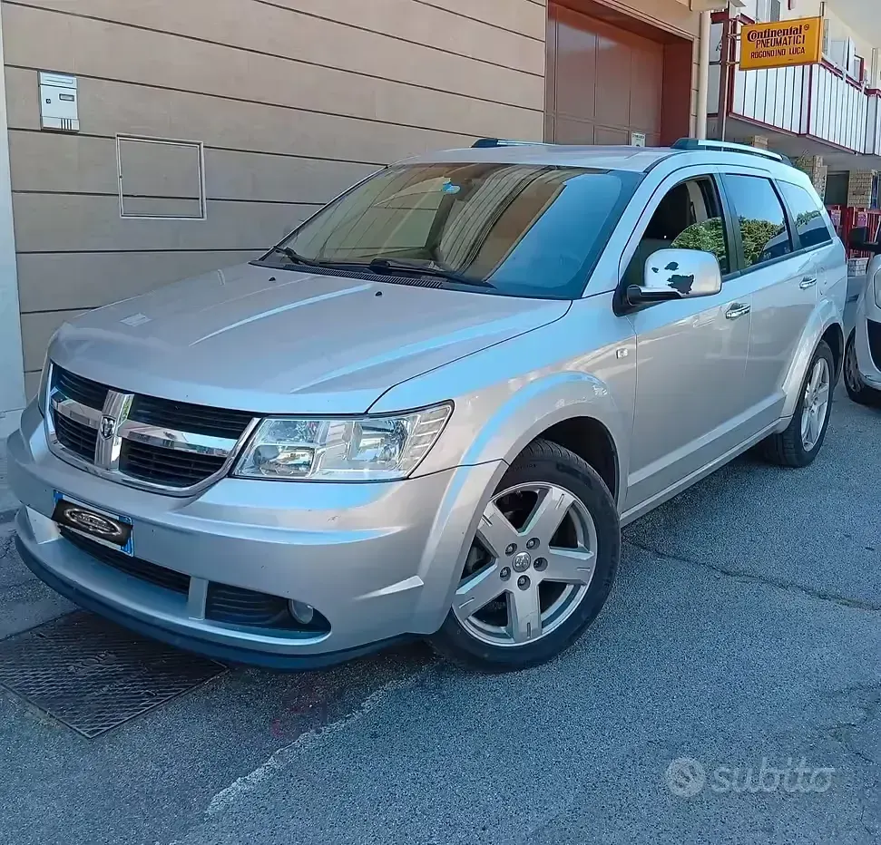 Usata Dodge Journey SXT 140 CV (102 kW) 2008 SUV