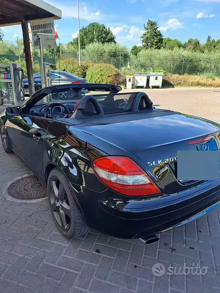 Usata Mercedes SLK200 163 CV (119 kW) 2006 Nero Cabrio