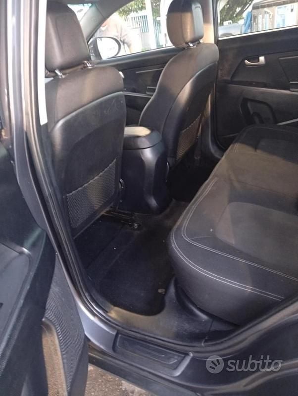 Usata Kia Sportage 116 CV (85 kW) 2011 Nero SUV