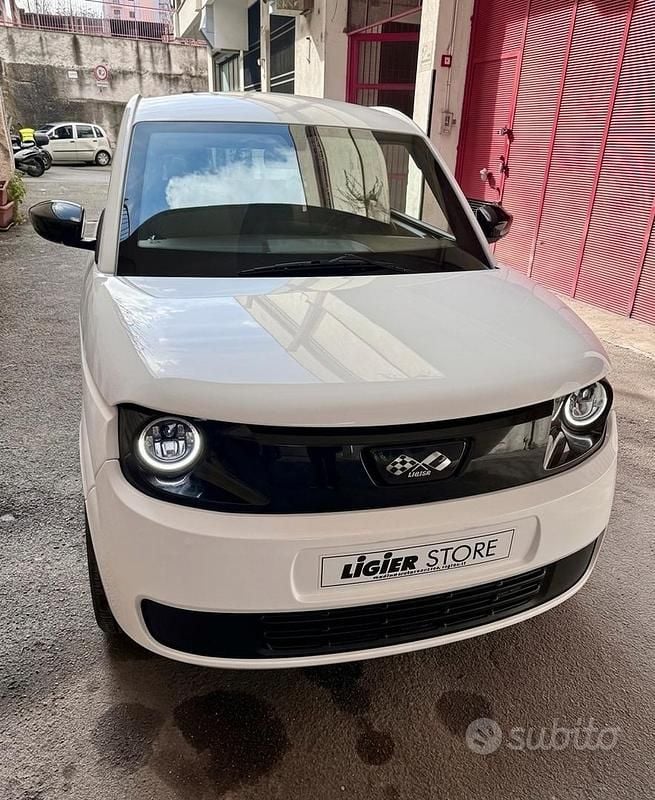 Usata Ligier Myli 60 kW (82 CV) 2024 Bianco Utilitaria