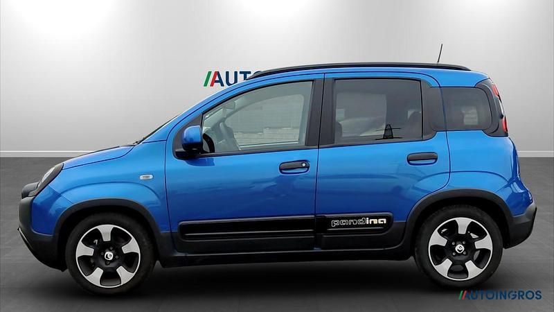 Occasion Fiat Panda Cross Cross 69 ch (50 kW) 2025 Bleue Citadine