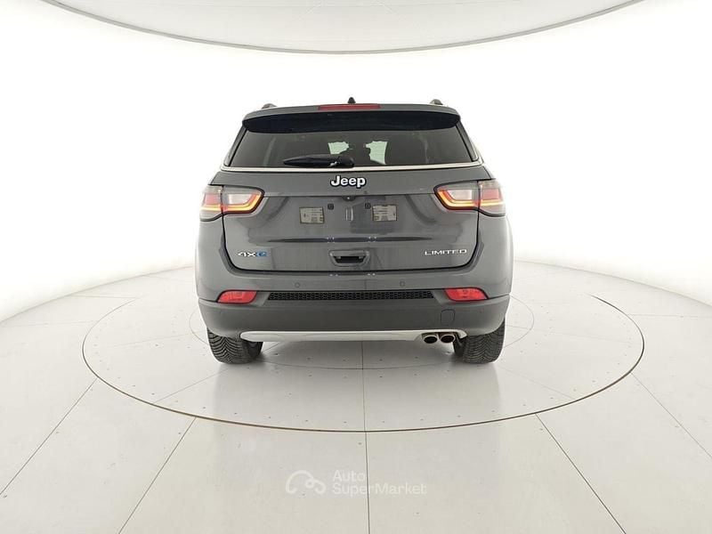 Begagnad Jeep Compass Limited 190 HK (139 kW) 2022 Grå SUV