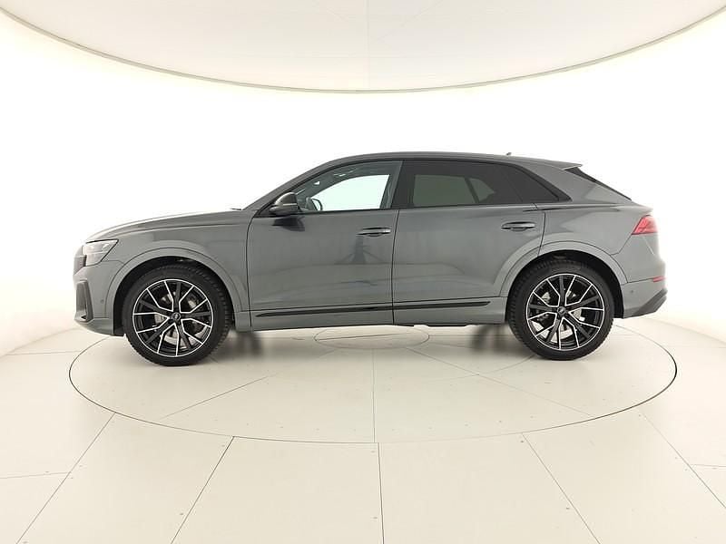 Usata Audi Q8 S-Line 286 CV (210 kW) 2024 Grigio daytona perlato SUV