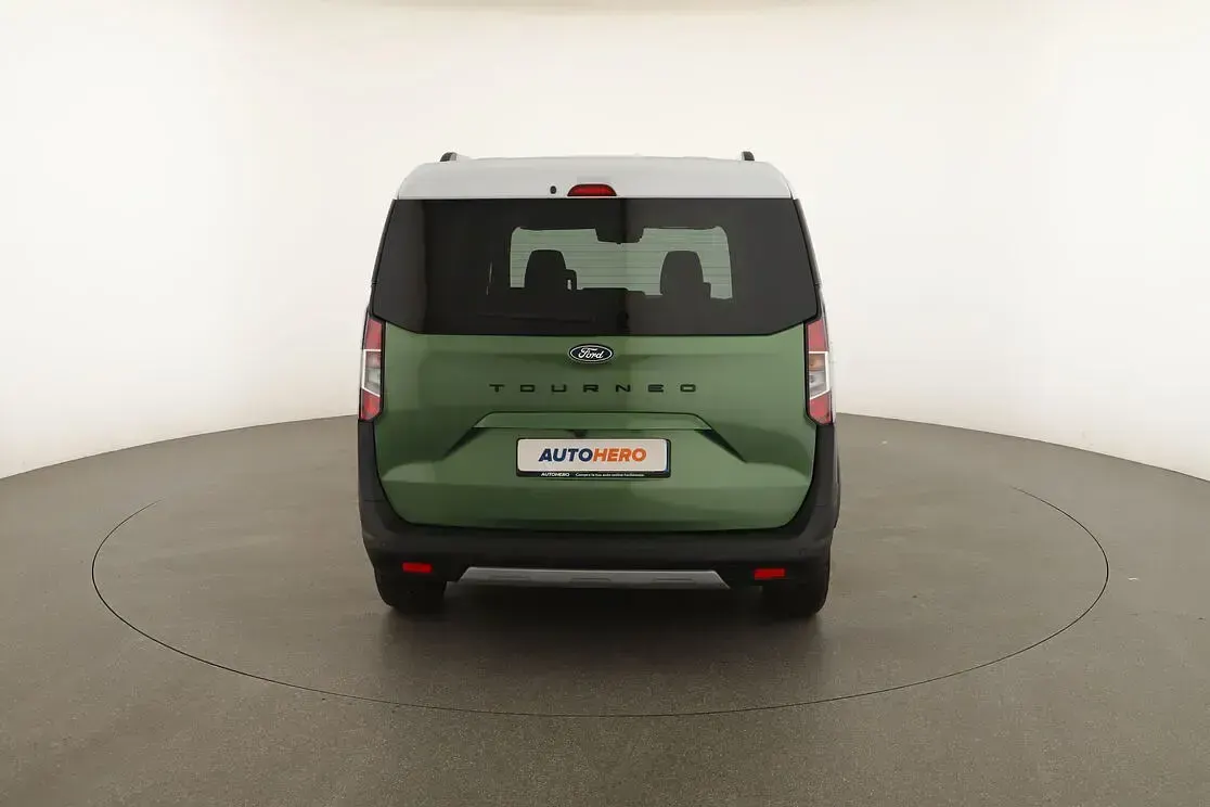 Usata Ford Tourneo Courier Active 125 CV (91 kW) 2024 Verde Monovolume