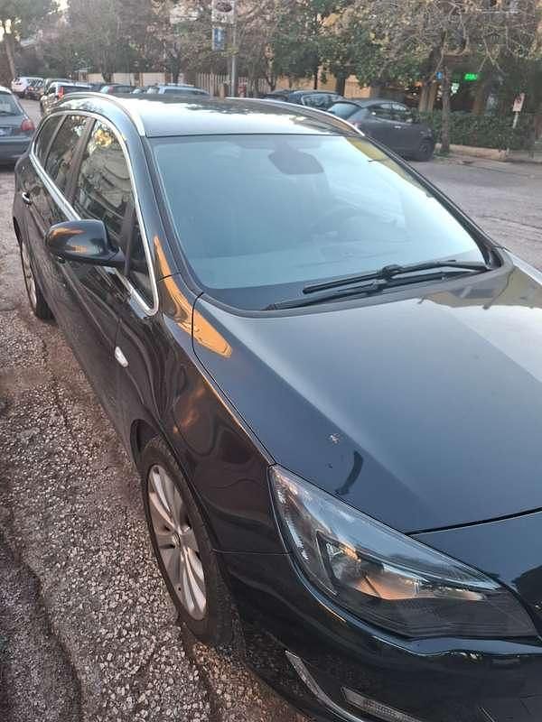 Usata Opel Astra Cosmo 140 CV (102 kW) 2014 Grigio Station wagon