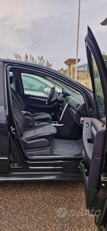 Usata Mercedes B180 109 CV (80 kW) 2009 Nero Monovolume