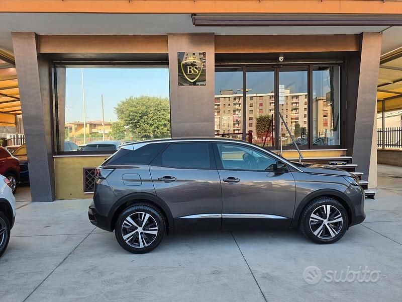 Usata Peugeot 3008 Allure 131 CV (96 kW) 2022 Grigio SUV